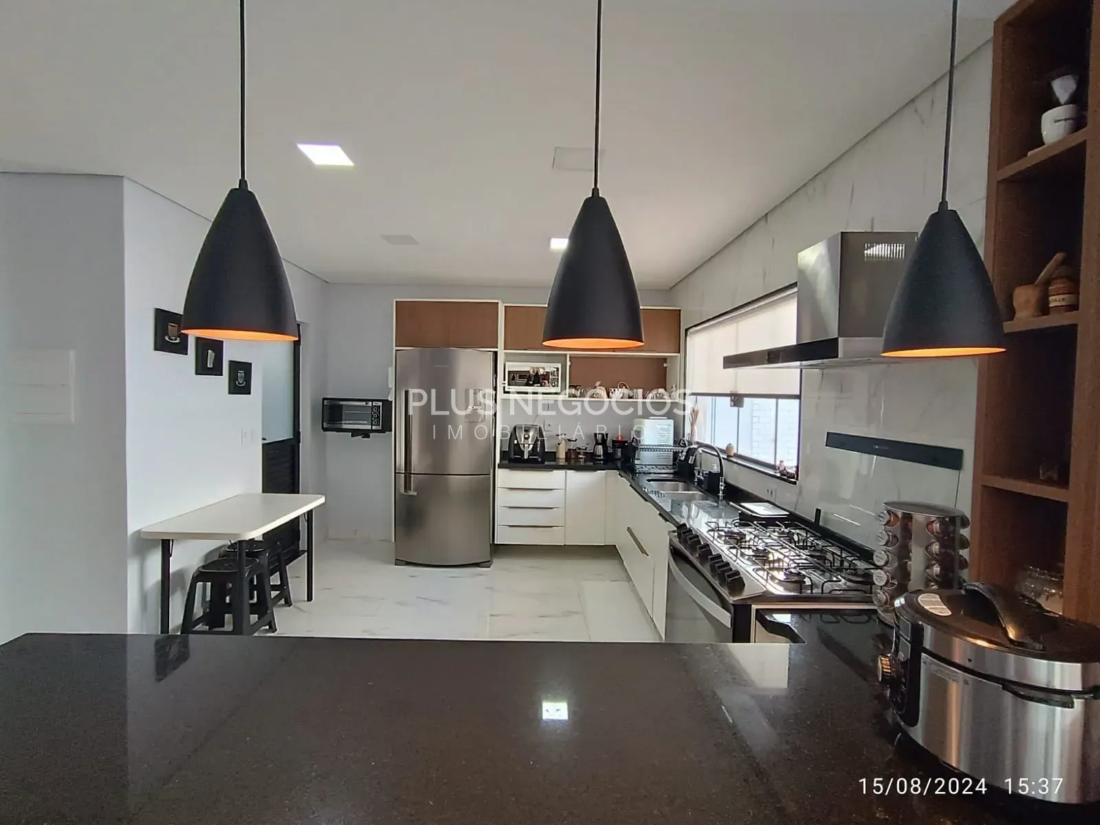 Casa, 3 quartos, 259 m² - Foto 34