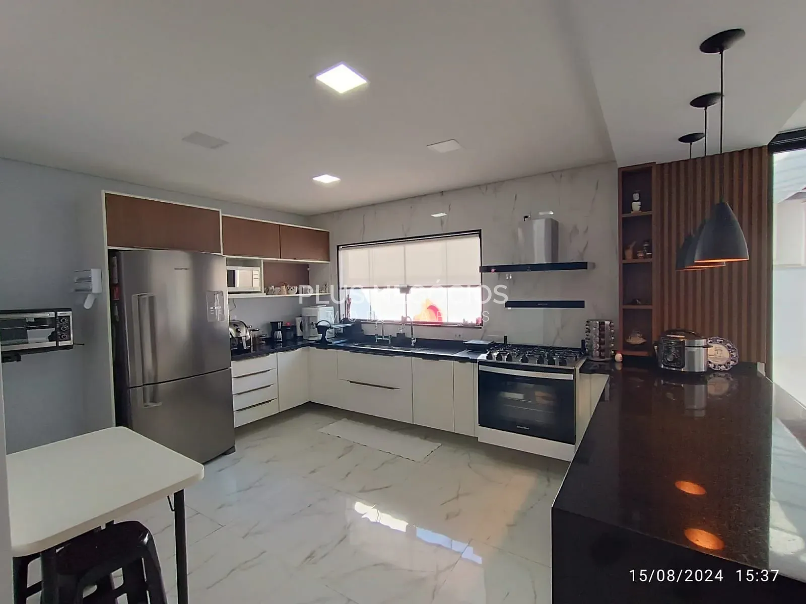 Casa, 3 quartos, 259 m² - Foto 37