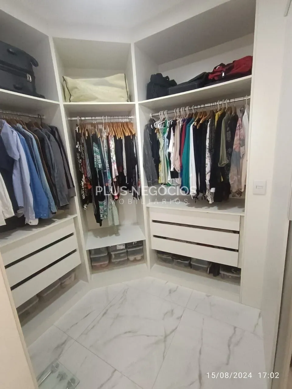 Casa, 3 quartos, 259 m² - Foto 48