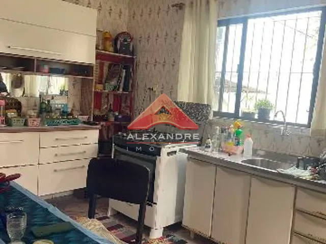 Casa com 150m² 2 quartos e 1 banheiro, à venda, no bairro Vila Tatetuba em São José dos Campos