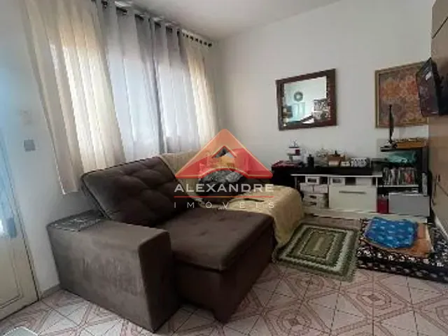 Casa com 150m² 2 quartos e 1 banheiro, à venda, no bairro Vila Tatetuba em São José dos Campos