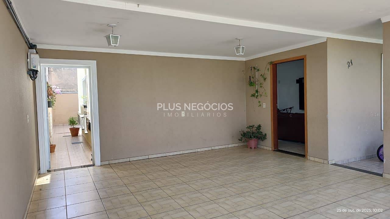 Casa, 3 quartos, 174 m² - Foto 2