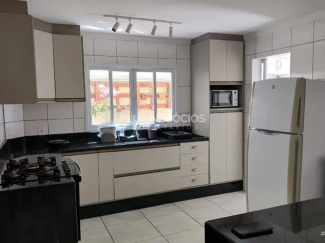 Casa com 212m² 3 quartos e 3 banheiros, à venda, no bairro Loteamento Dinorá Rosa em Sorocaba