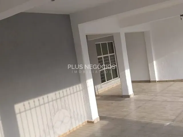 Casa com 250m² 2 quartos e 1 banheiro, à venda, no bairro Jardim Icatu em Votorantim