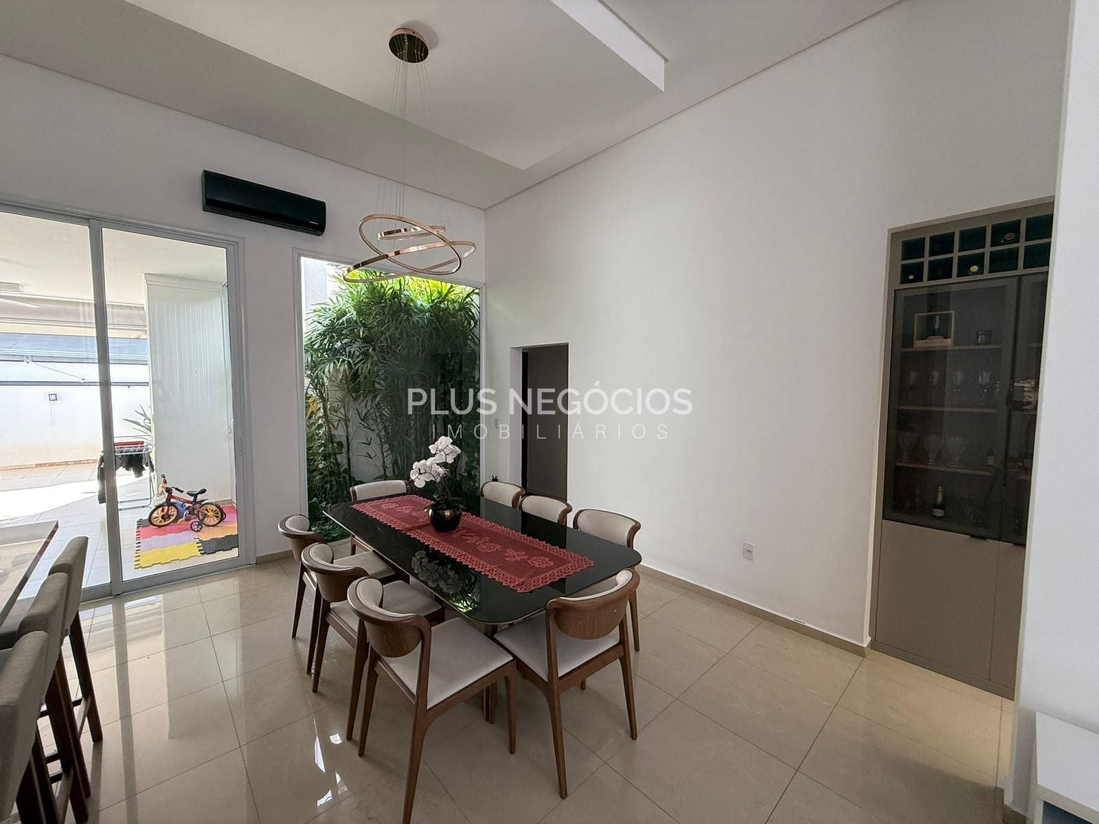 Casa, 3 quartos, 171 m² - Foto 2