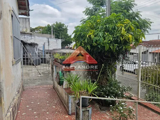 Casa 2 quartos e 1 banheiro, à venda, no bairro Monte Castelo em São José dos Campos