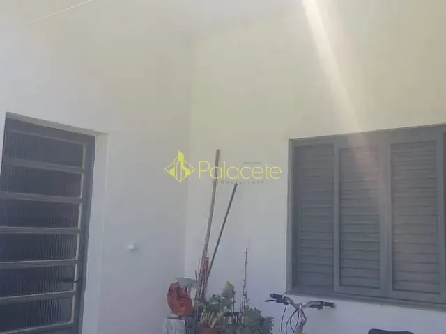 Casa com 300m² 2 quartos e 1 banheiro, à venda, no bairro Centro em Roseira