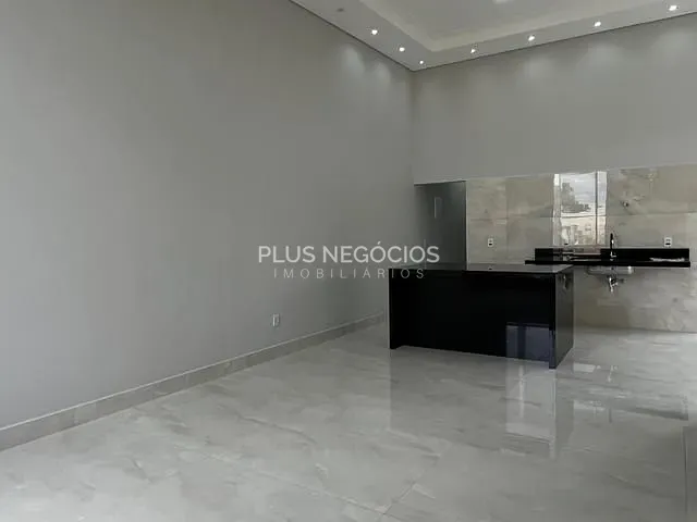 Casa com 200m² 3 quartos e 3 banheiros, à venda, no bairro Jardim Novo Horizonte em Sorocaba
