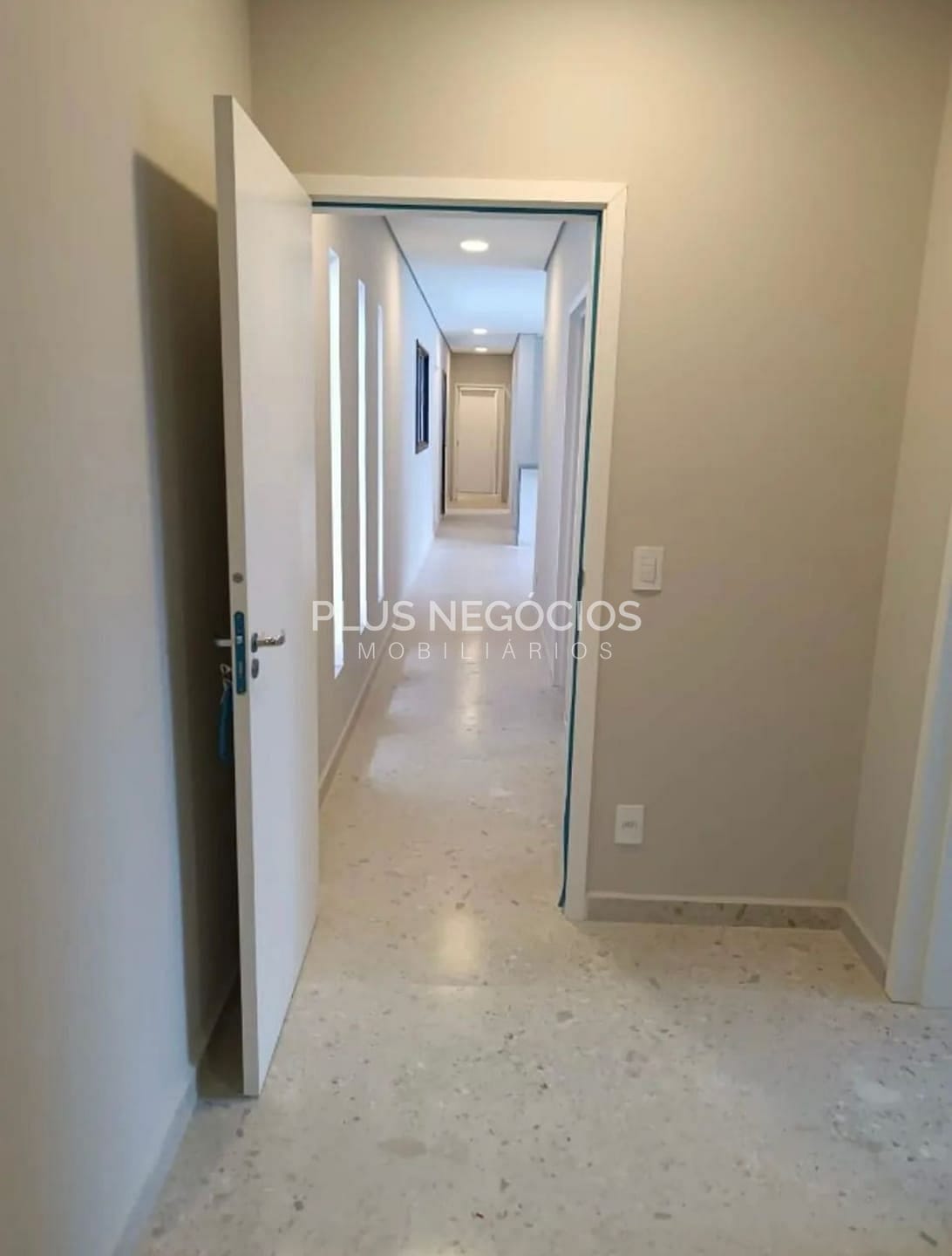 Casa, 4 quartos, 222 m² - Foto 9