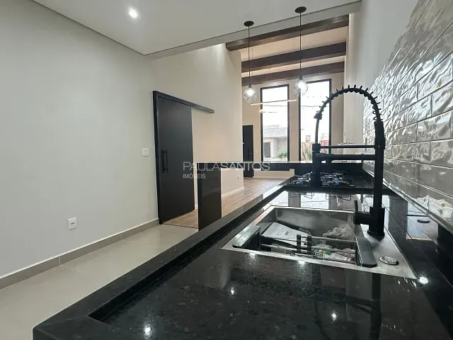 Casa com 225m² 3 quartos e 2 banheiros, à venda, no bairro Jardim Novo Horizonte em Sorocaba