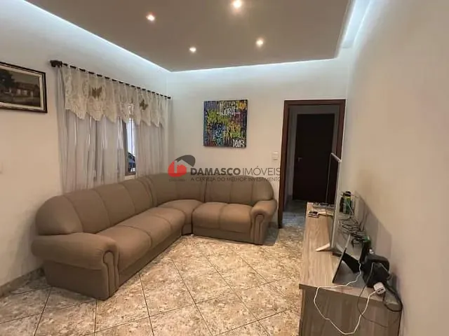Casa 3 quartos e 1 banheiro, para alugar, no bairro Centro em São Caetano do Sul