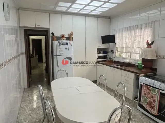 Casa 3 quartos e 1 banheiro, para alugar, no bairro Centro em São Caetano do Sul