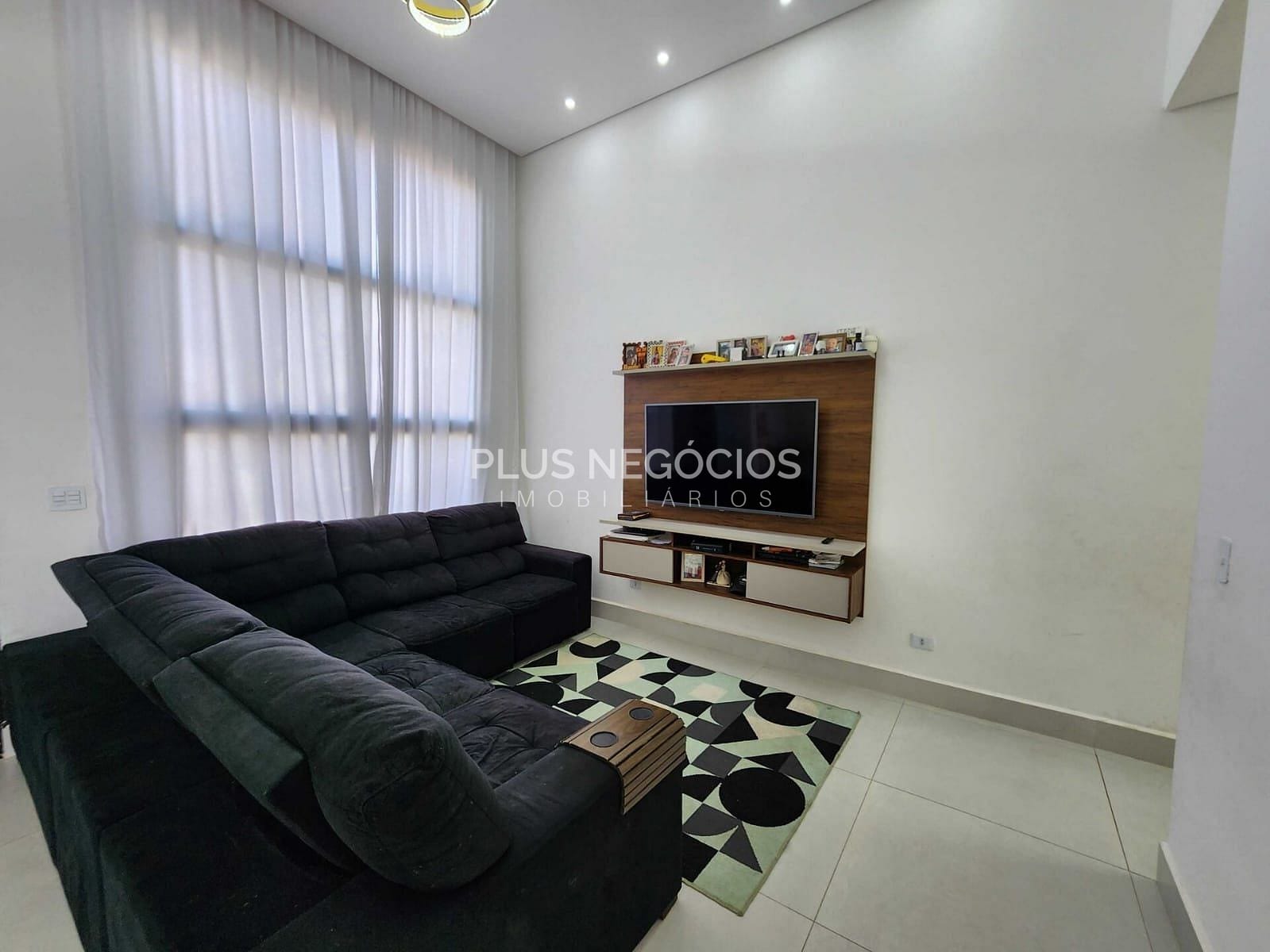 Casa, 3 quartos, 198 m² - Foto 3