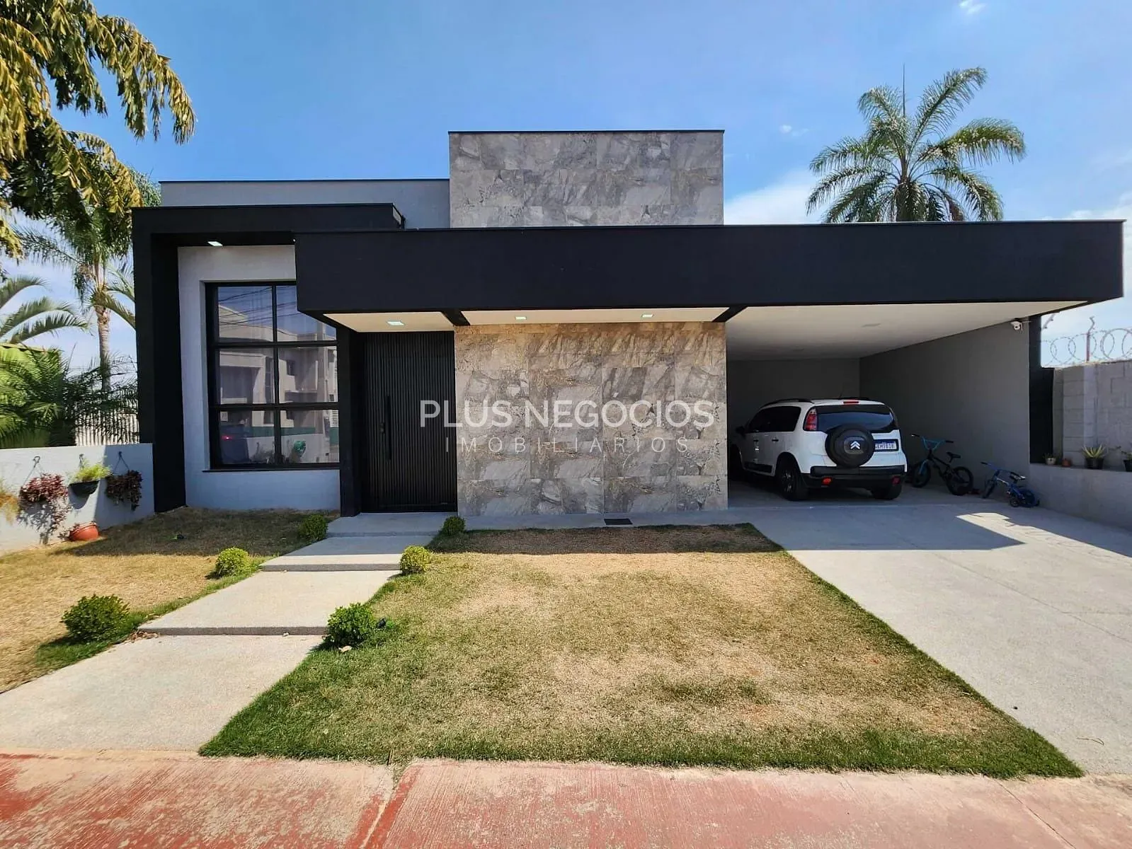 Casa, 3 quartos, 198 m² - Foto 1