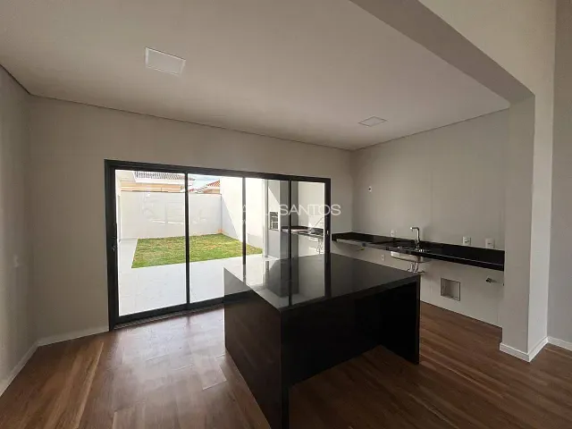 Casa com 300m² 3 quartos e 4 banheiros, à venda, no bairro Granja Olga II em Sorocaba