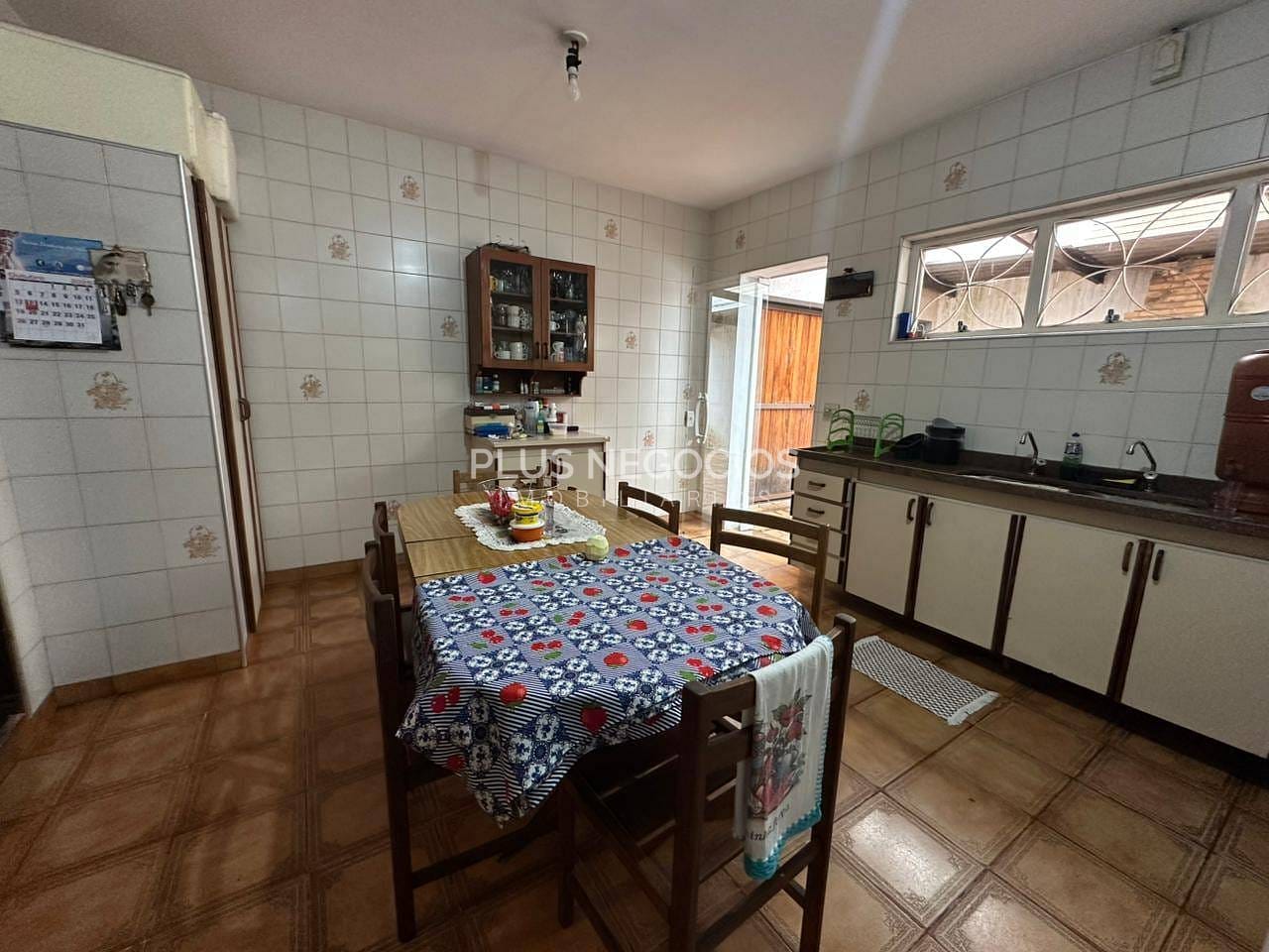 Casa, 3 quartos, 234 m² - Foto 9