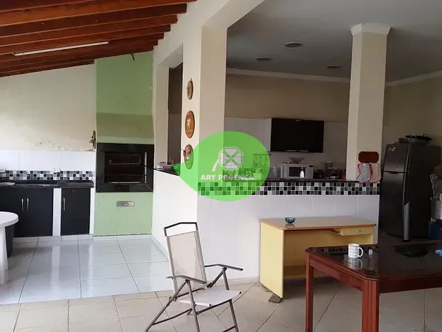 Casa com 362m² 3 quartos e 6 banheiros, à venda ou para alugar, no bairro Jardim Pires de Mello em Sorocaba