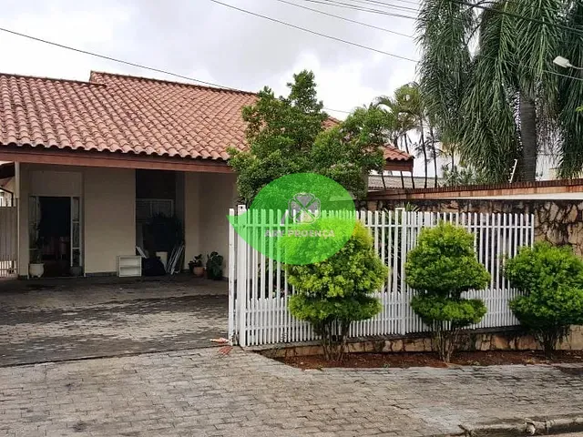 Casa com 362m² 3 quartos e 6 banheiros, à venda ou para alugar, no bairro Jardim Pires de Mello em Sorocaba
