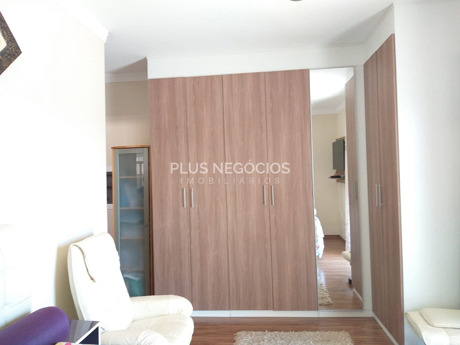 Casa, 3 quartos, 265 m² - Foto 31