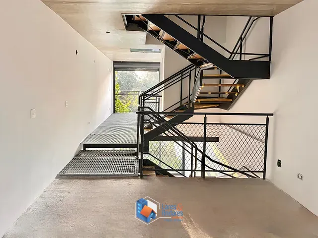Casa com 400m² 2 quartos e 4 banheiros, à venda, no bairro Vila Ipojuca em São Paulo