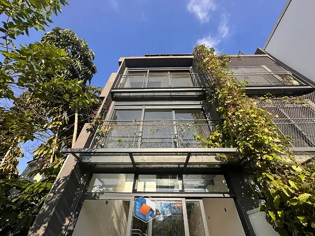 Casa com 400m² 2 quartos e 4 banheiros, à venda, no bairro Vila Ipojuca em São Paulo
