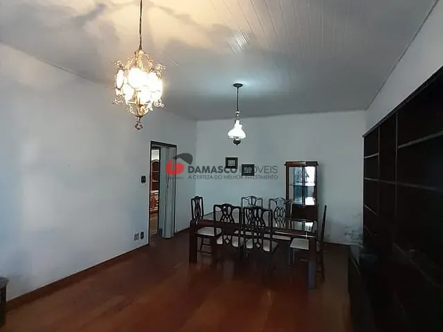 Casa com 403m² 2 quartos e 1 banheiro, à venda, no bairro Santa Paula em São Caetano do Sul