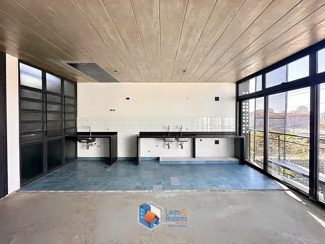Casa com 400m² 2 quartos e 3 banheiros, à venda, no bairro Vila Ipojuca em São Paulo