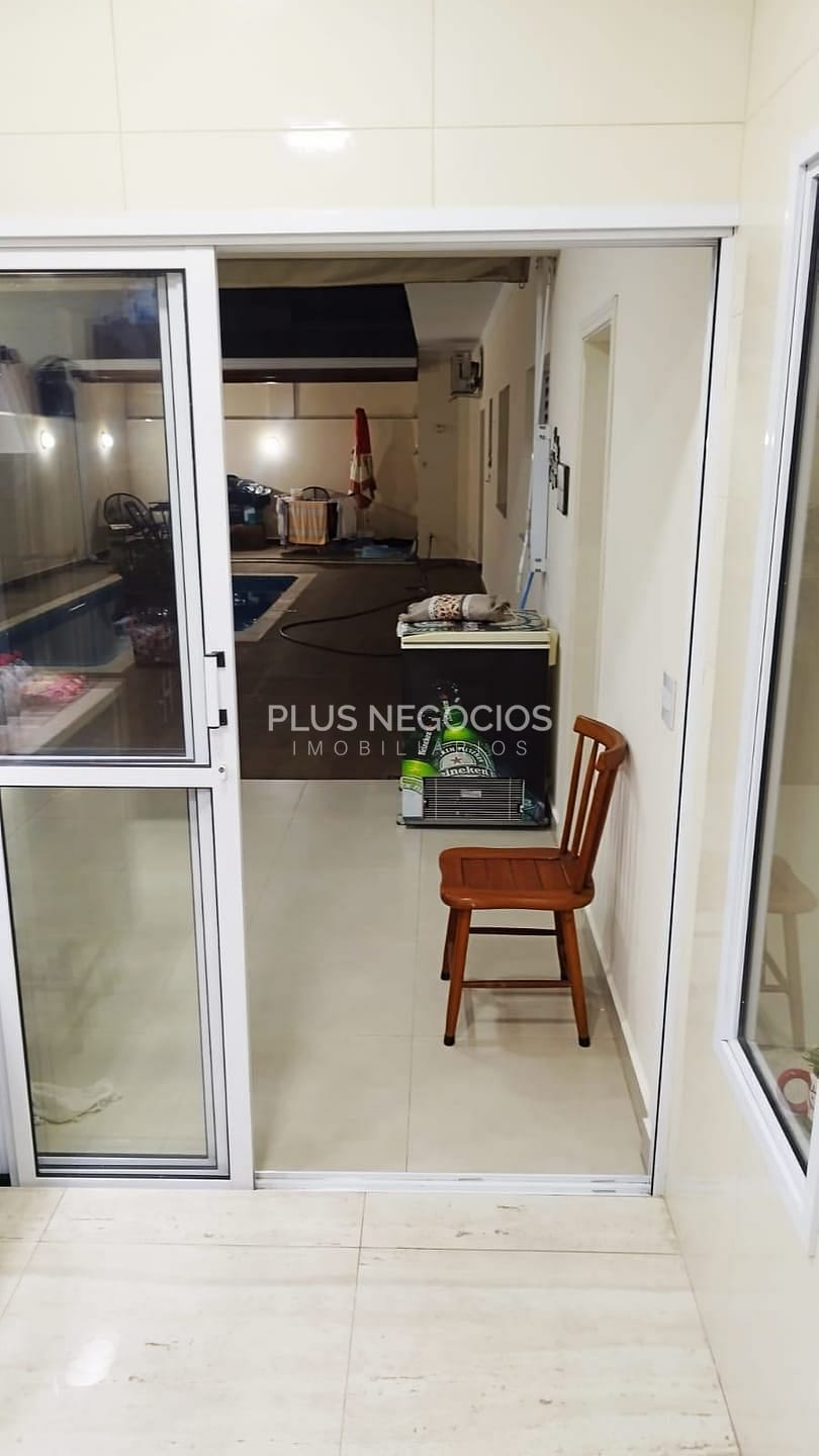 Casa, 3 quartos, 173 m² - Foto 4