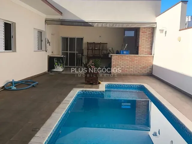 Casa com 294m² 3 quartos e 4 banheiros, à venda, no bairro Chácaras Residenciais Santa Maria em Votorantim