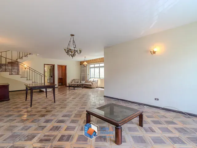 Casa com 500m² 3 quartos e 3 banheiros, à venda, no bairro Brooklin Paulista em São Paulo