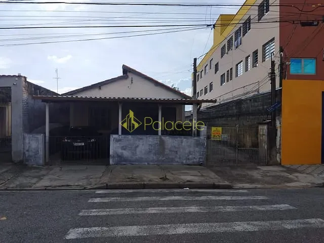 Casa à venda, no bairro Abaete em Taubaté