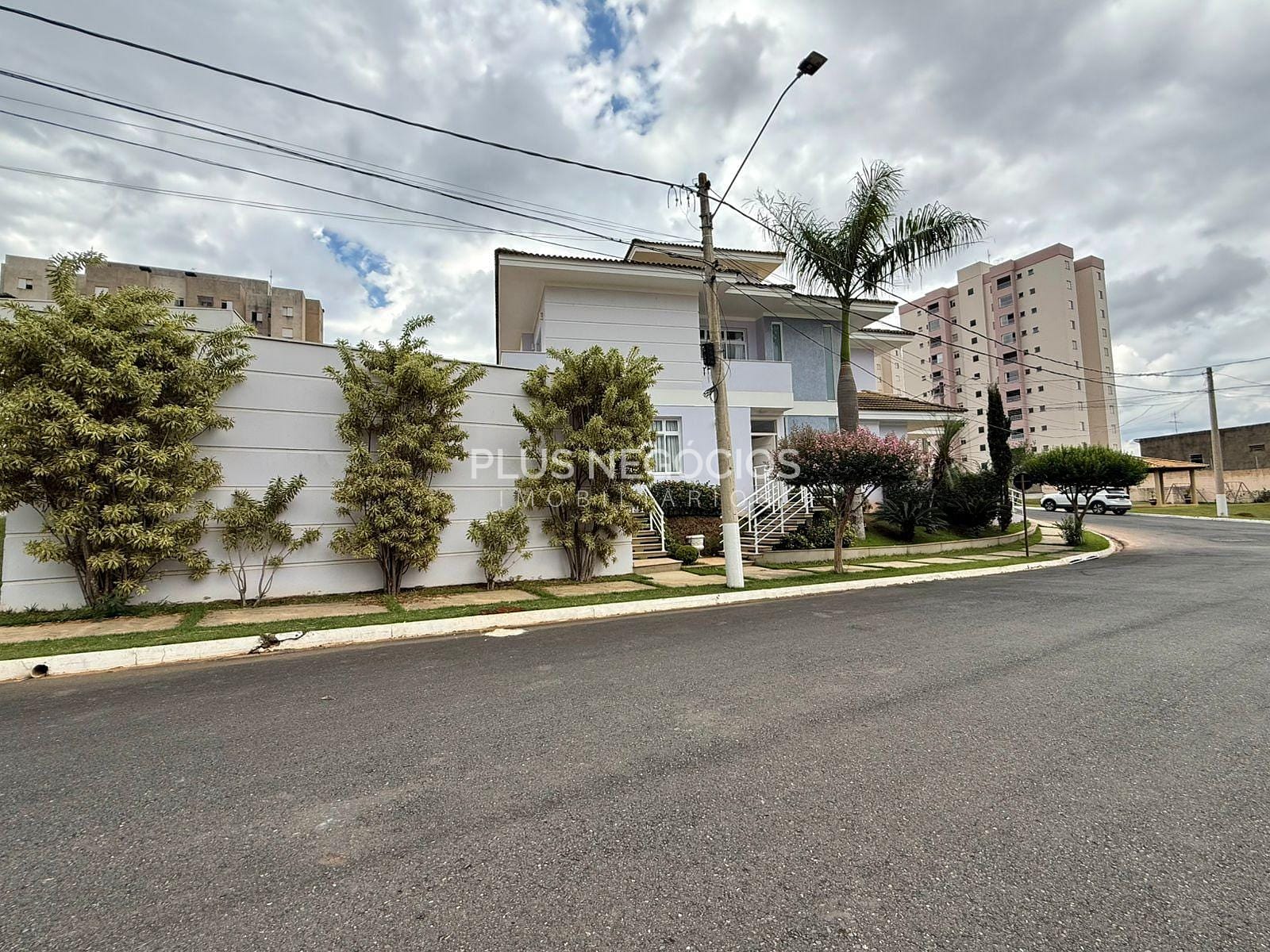 Casa, 4 quartos, 290 m² - Foto 8