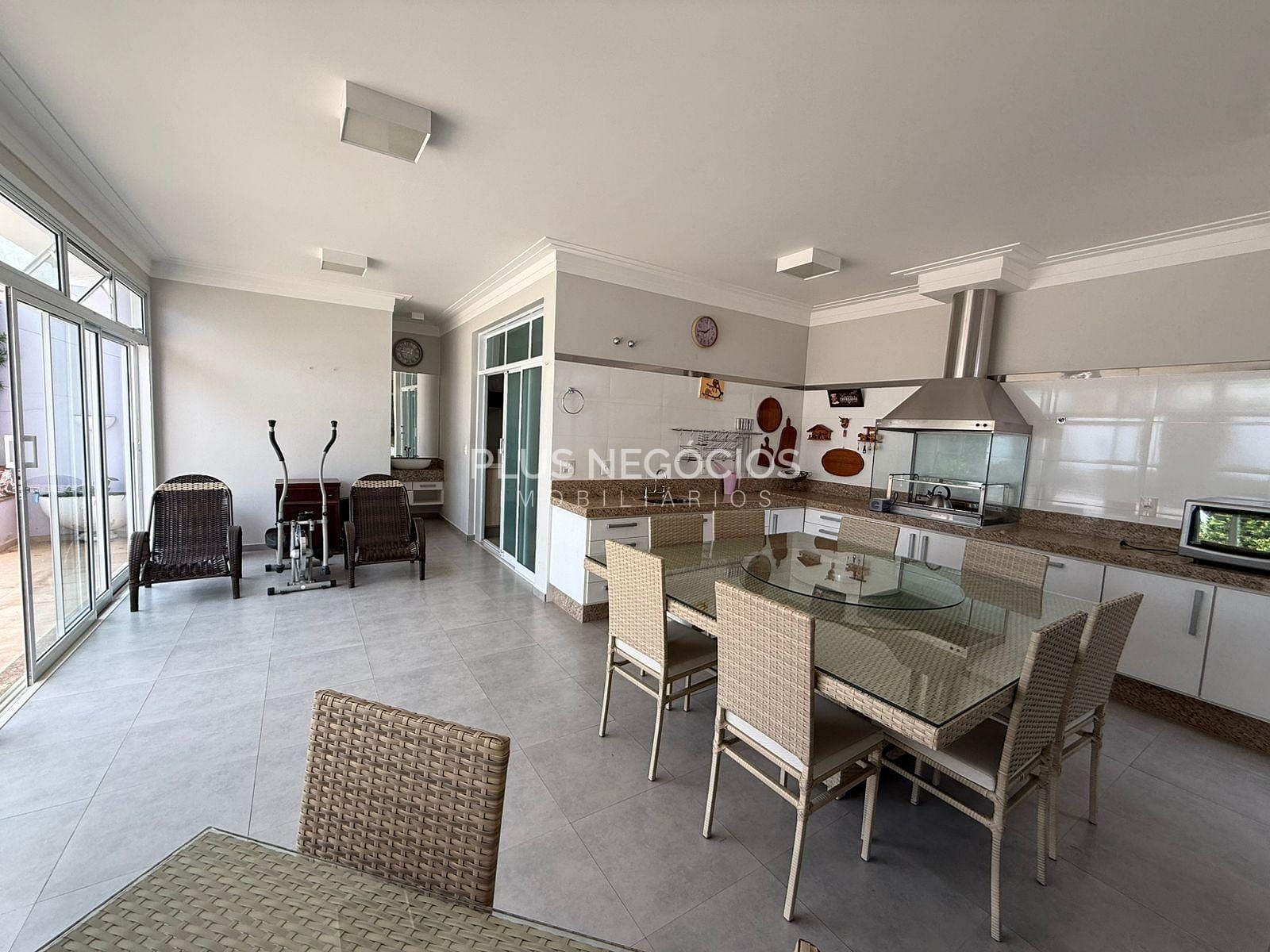 Casa, 4 quartos, 290 m² - Foto 25