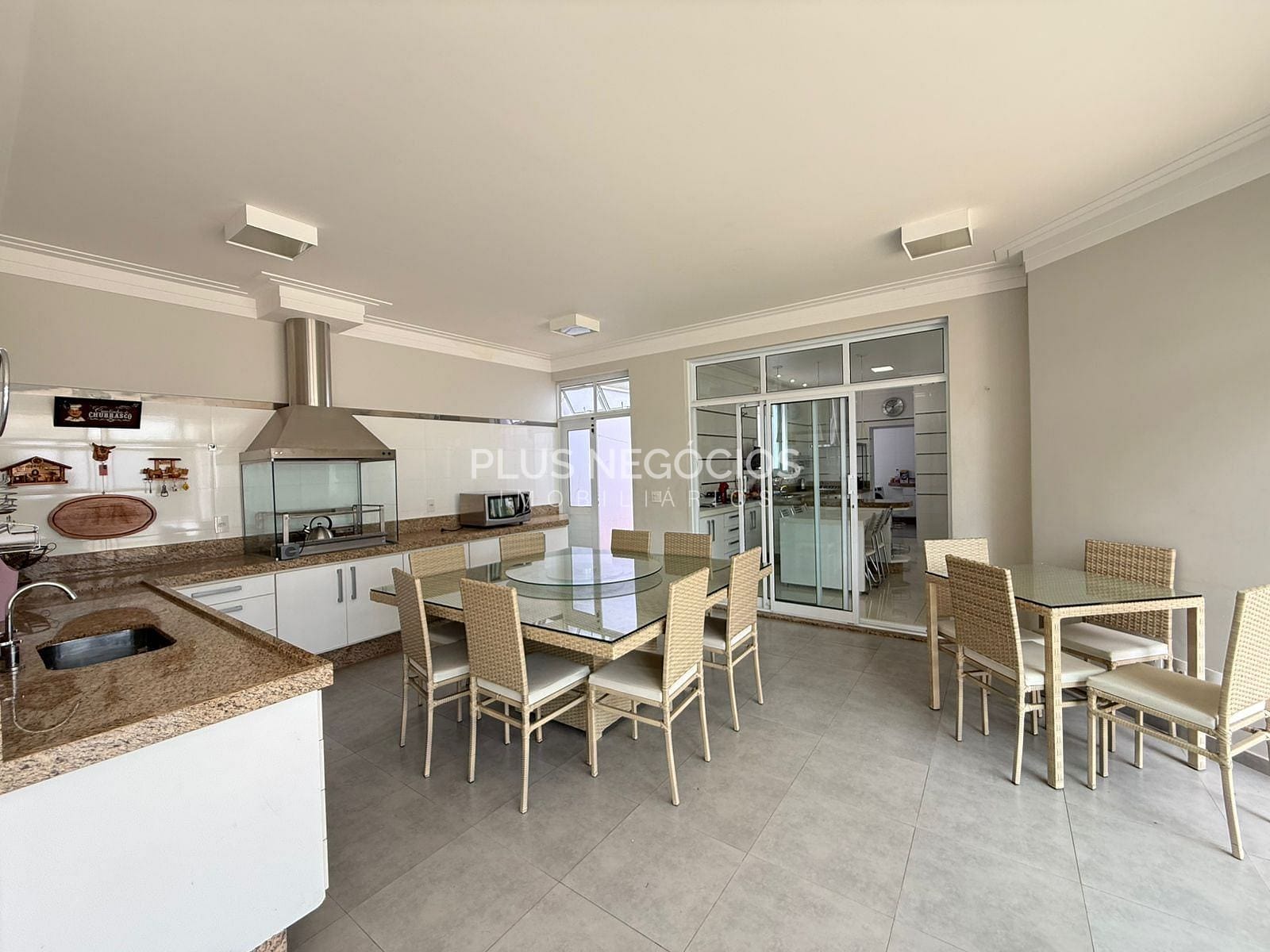 Casa, 4 quartos, 290 m² - Foto 27