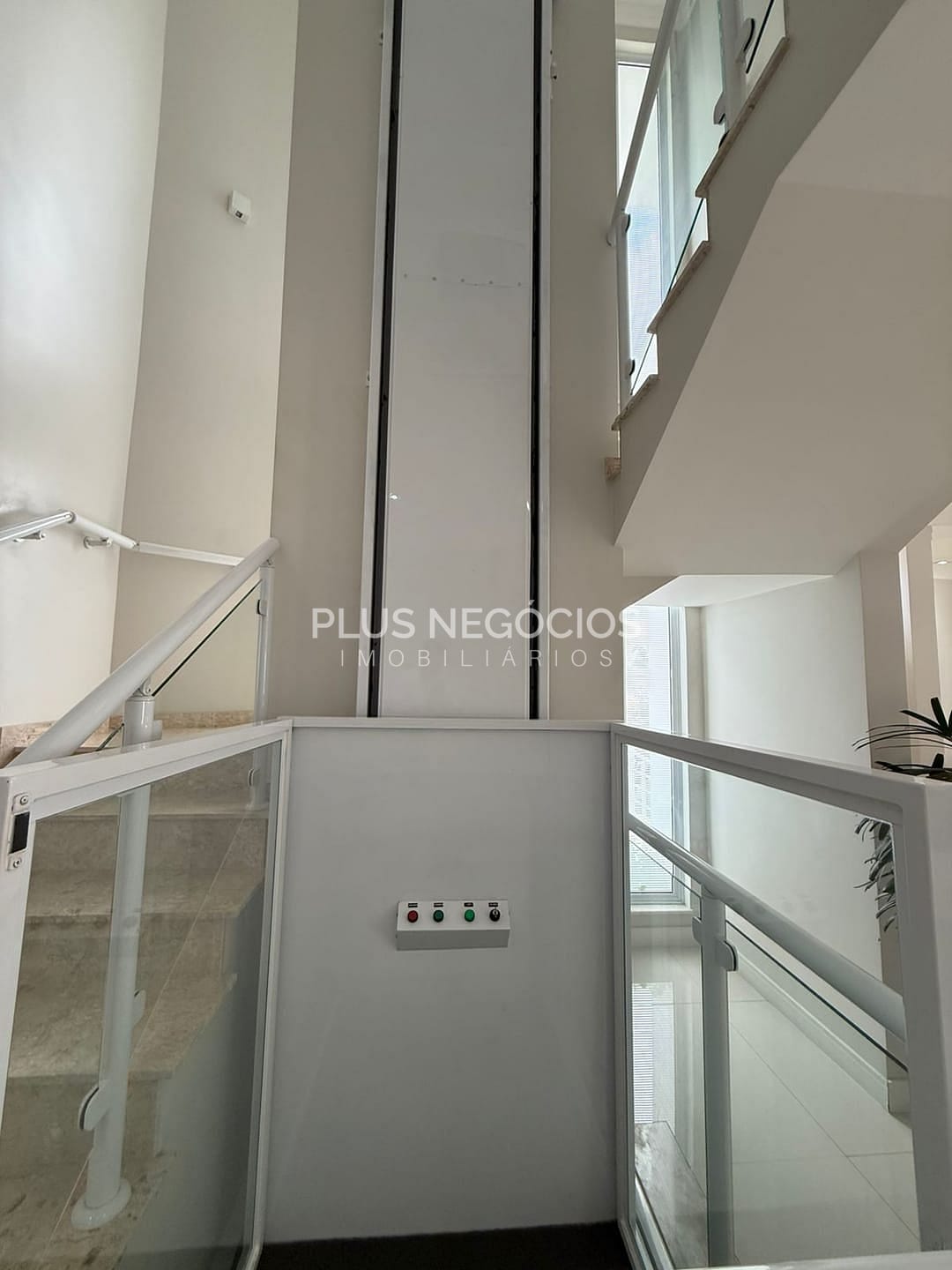 Casa, 4 quartos, 290 m² - Foto 33