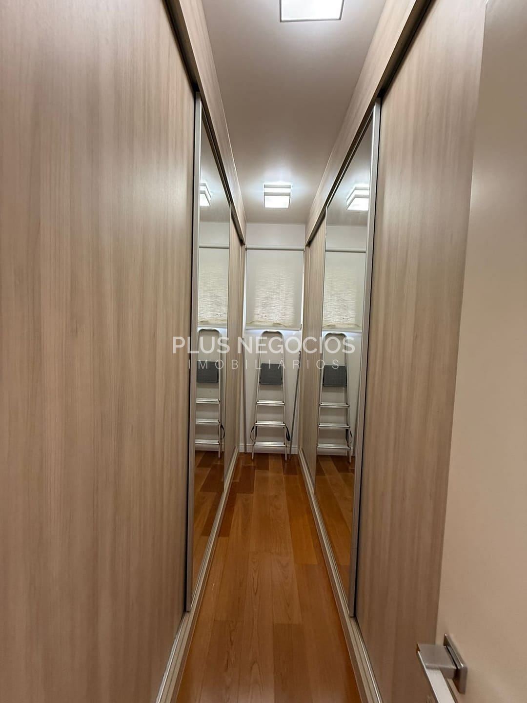 Casa, 4 quartos, 290 m² - Foto 37