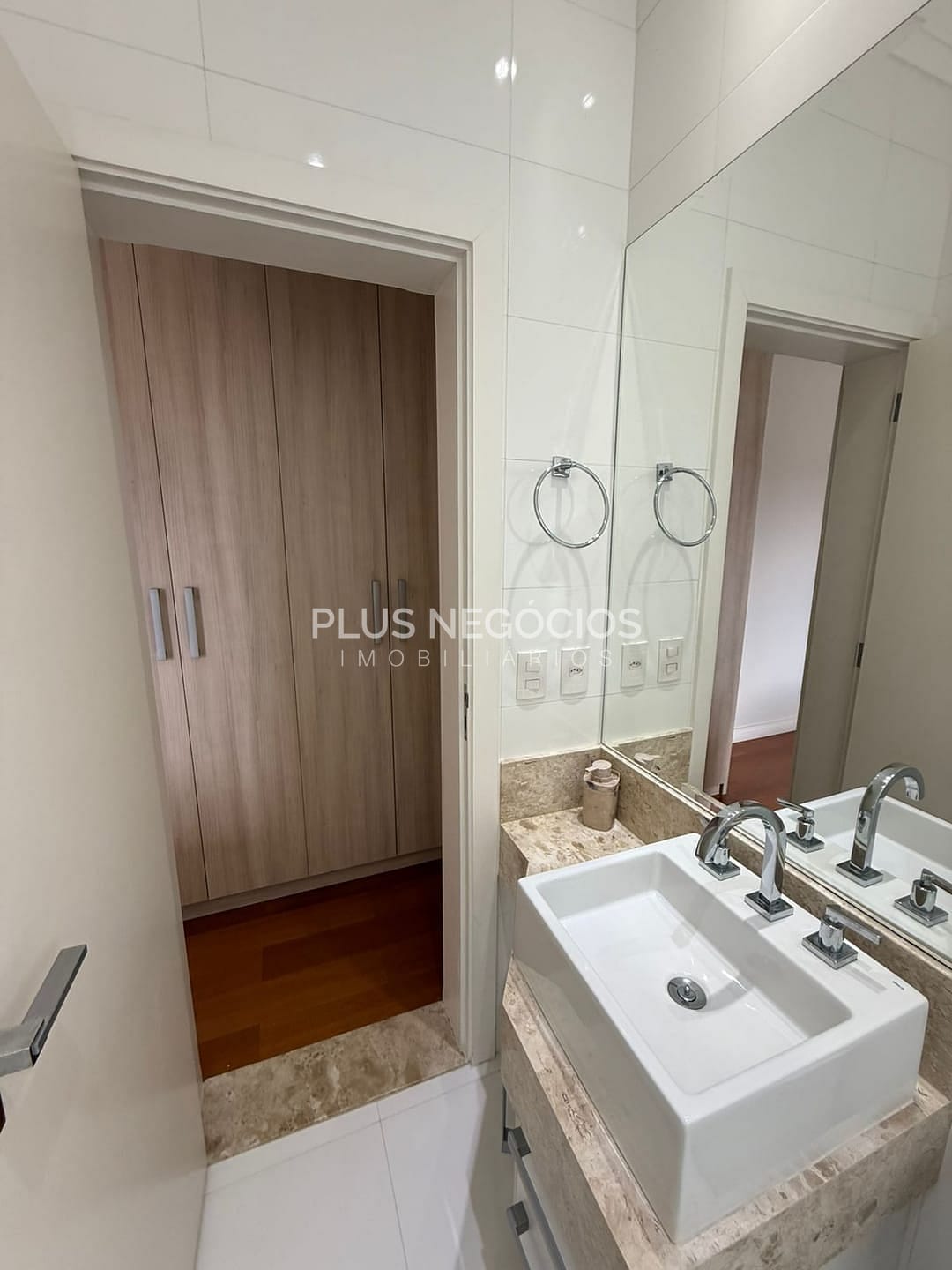 Casa, 4 quartos, 290 m² - Foto 48