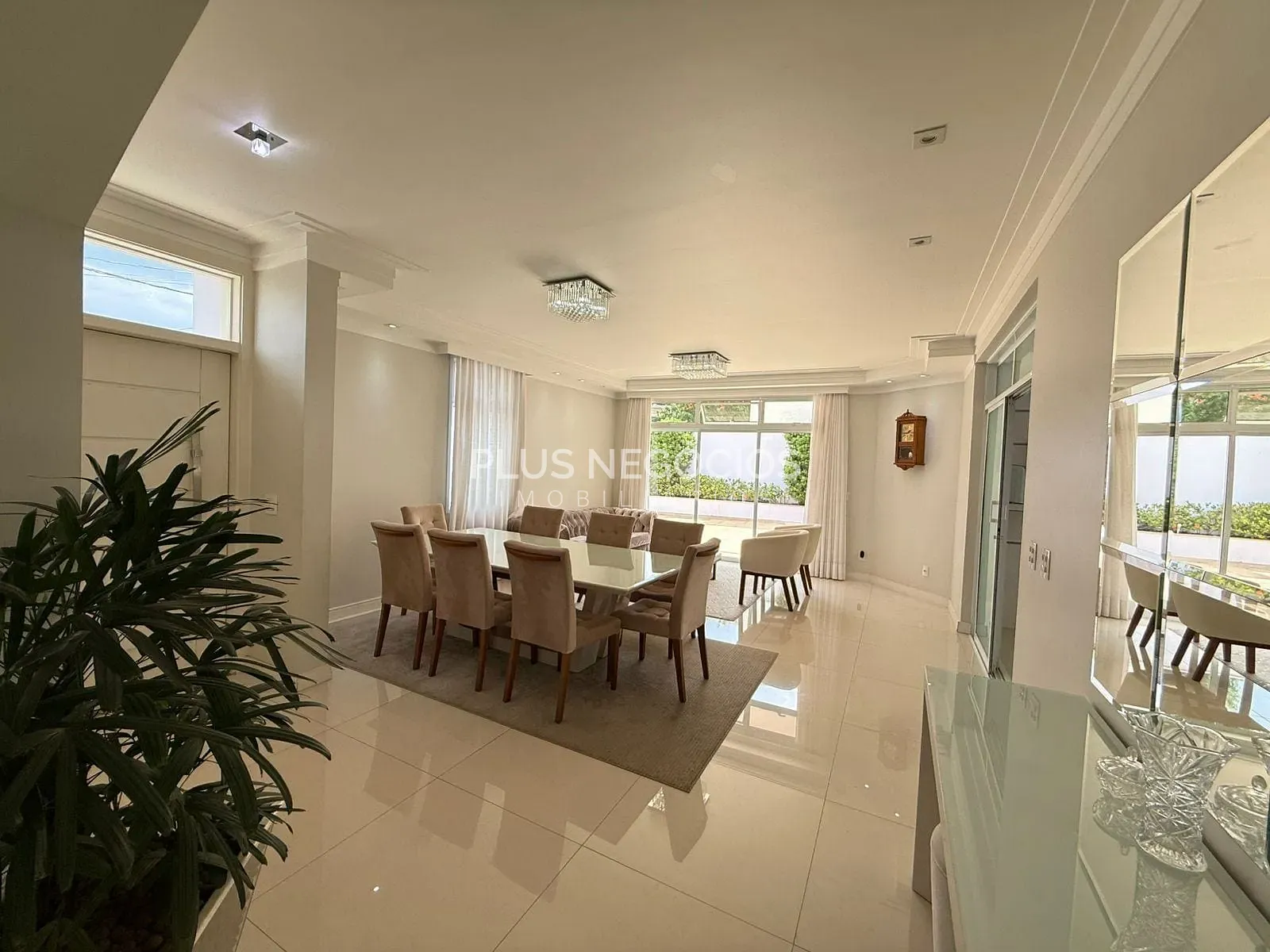 Casa, 4 quartos, 290 m² - Foto 11