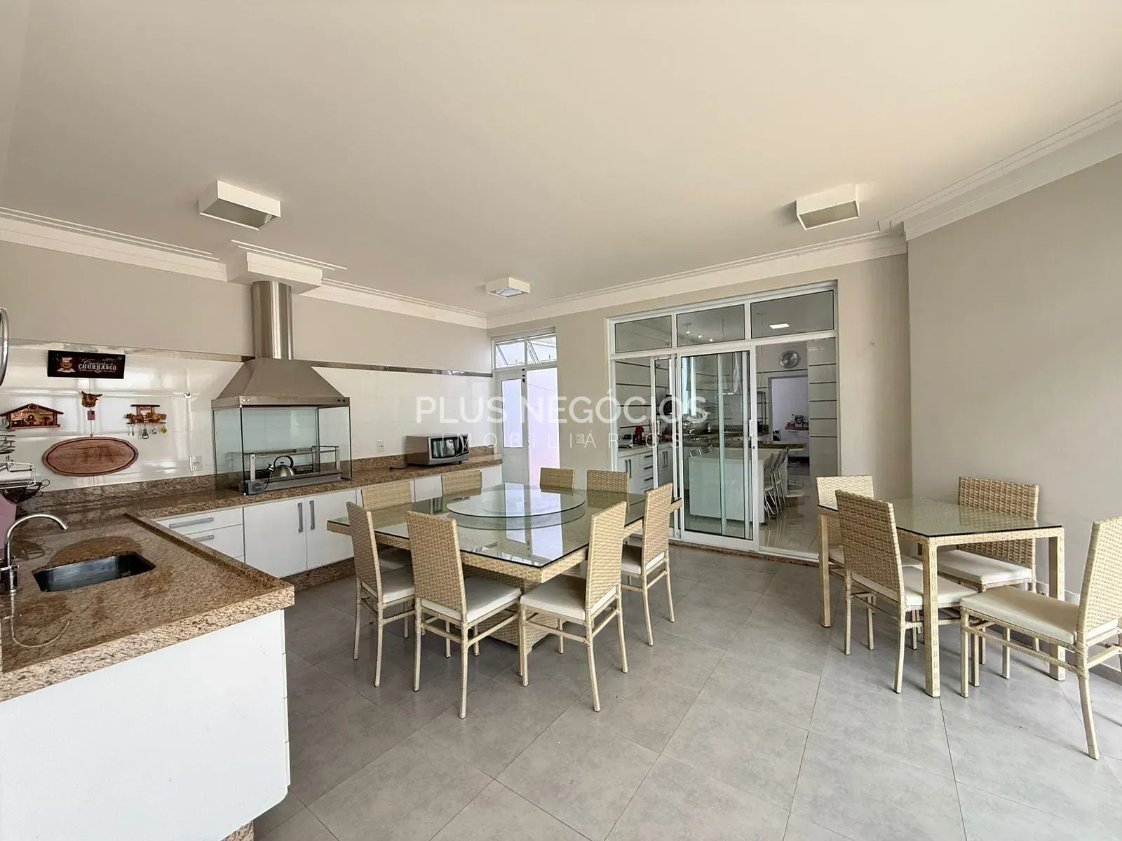 Casa, 4 quartos, 290 m² - Foto 27
