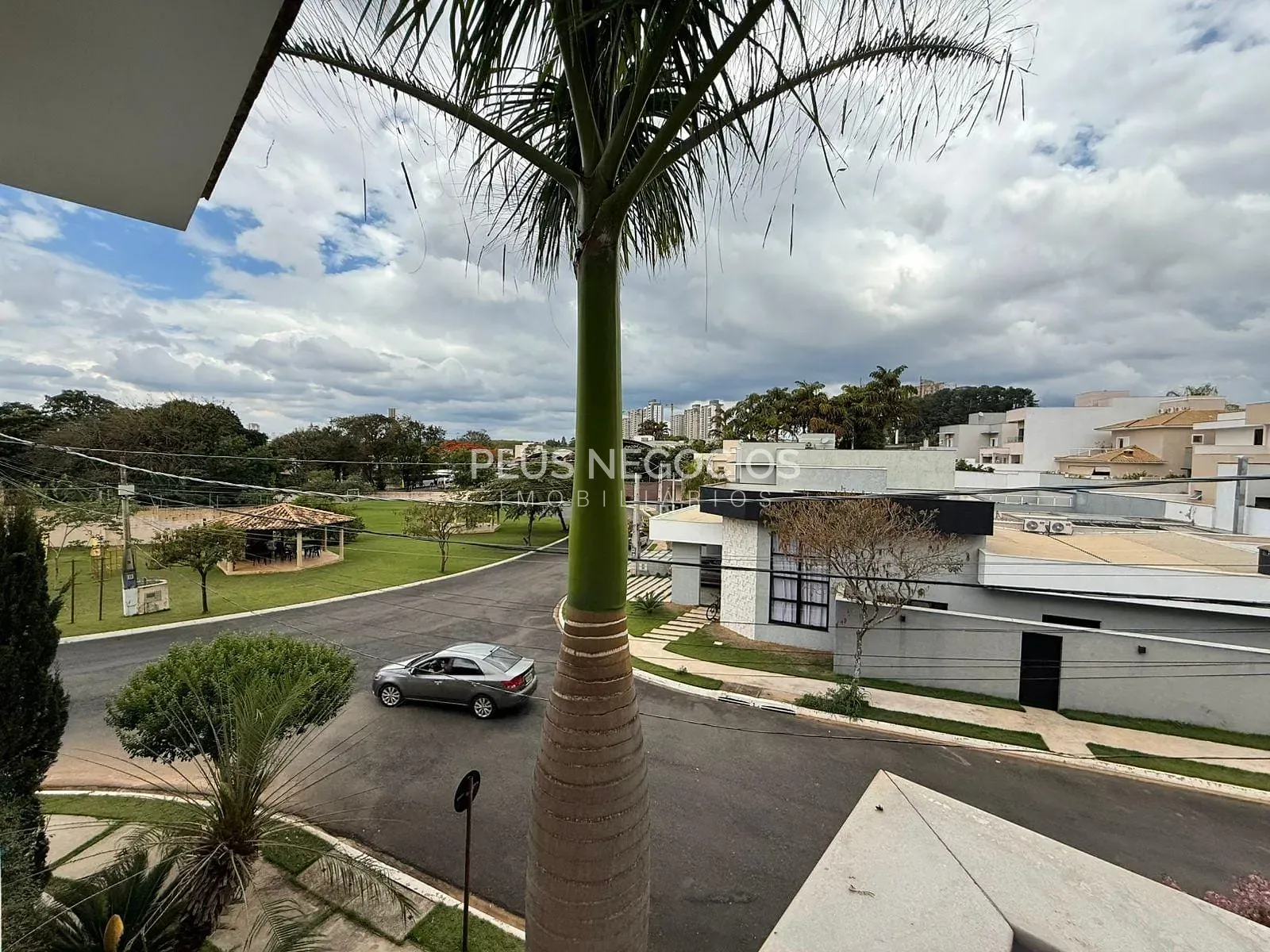 Casa, 4 quartos, 290 m² - Foto 41