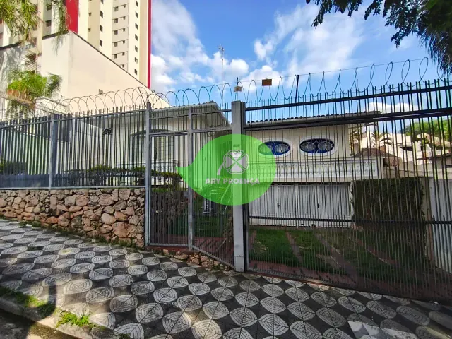 Casa com 720m², para alugar, no bairro Santa Terezinha em Sorocaba