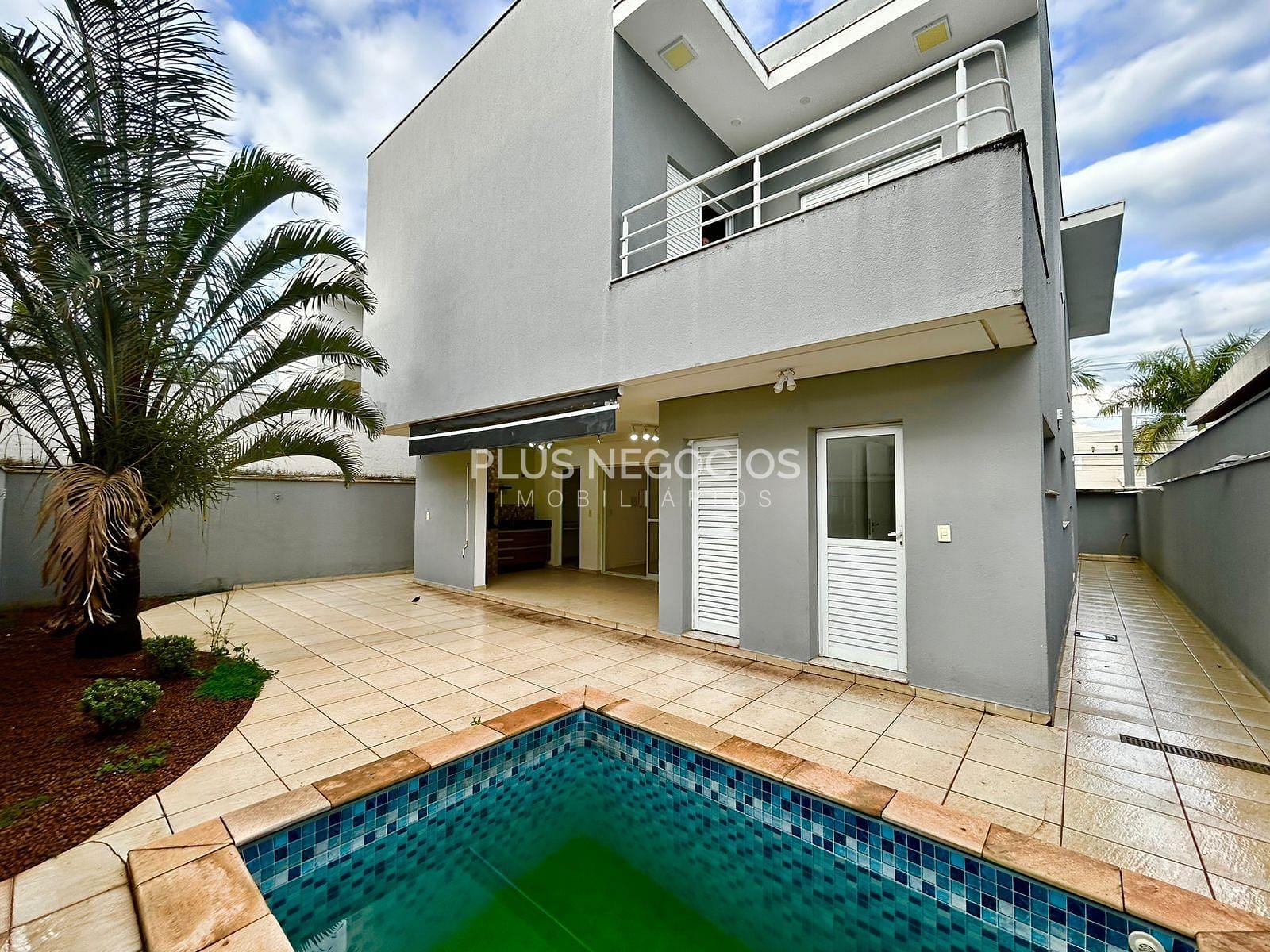 Casa, 3 quartos, 280 m² - Foto 1