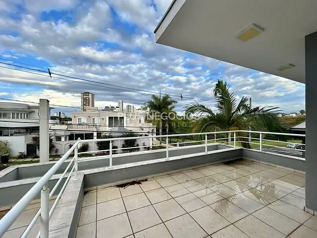 Casa com 300m² 3 quartos e 4 banheiros, para alugar, no bairro Parque Reserva Fazenda Imperial em Sorocaba