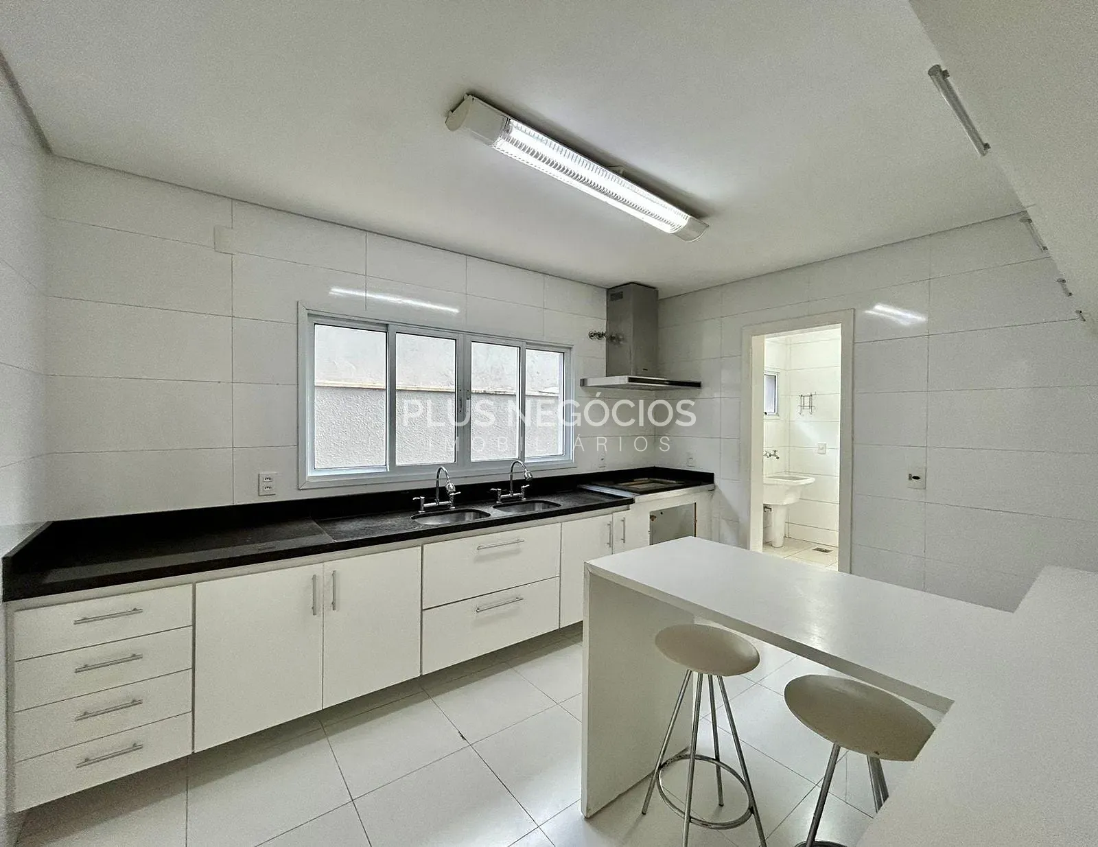 Casa, 3 quartos, 280 m² - Foto 13