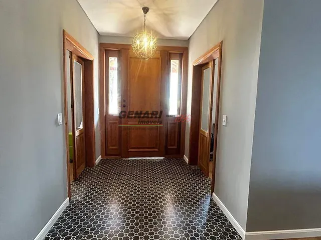 Casa com 560m² 4 quartos e 5 banheiros, à venda, no bairro Vila Homero em Indaiatuba
