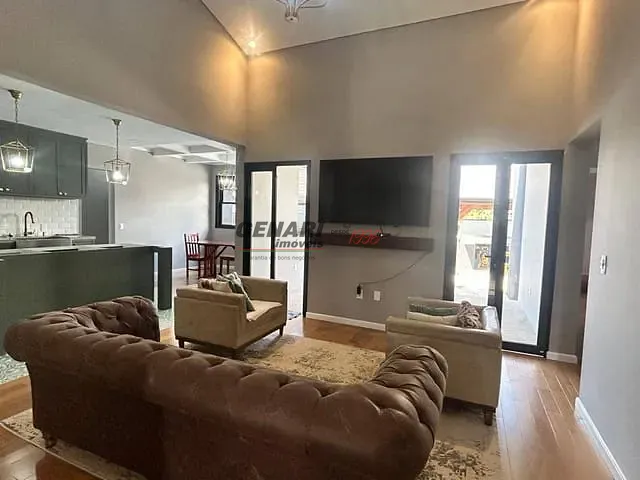 Casa com 560m² 4 quartos e 5 banheiros, à venda, no bairro Vila Homero em Indaiatuba