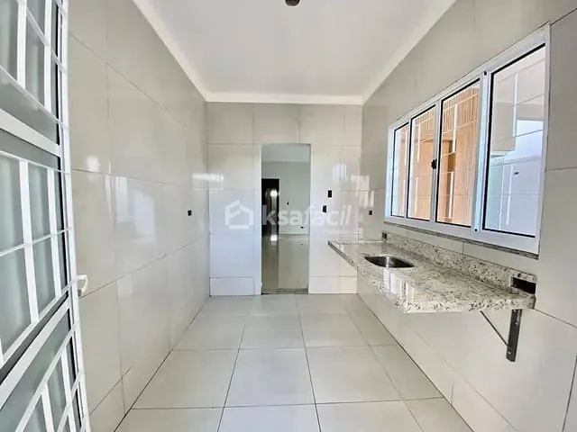 Casa com 198m² 2 quartos e 2 banheiros, à venda, no bairro Jardim Montevidéu em Campo Grande