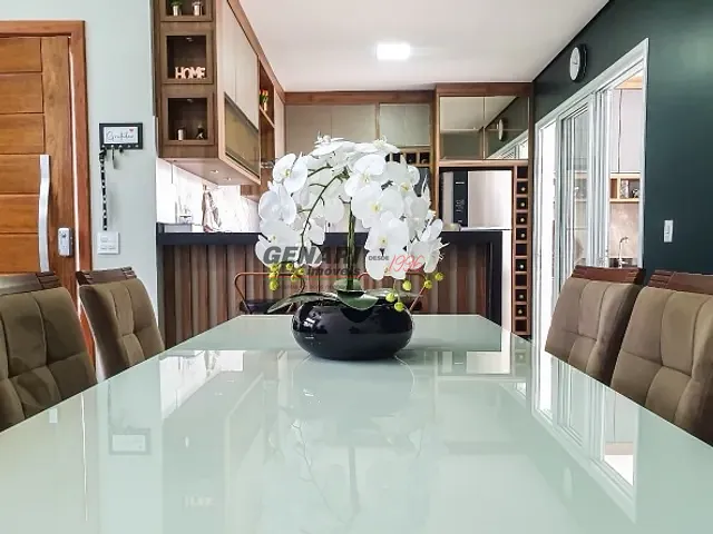Casa com 200m² 3 quartos e 2 banheiros, à venda, no bairro Jardim Bréscia em Indaiatuba