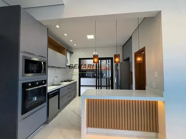 Casa com 300m² 3 quartos e 4 banheiros, à venda, no bairro Jardim Residencial Dona Maria Candida em Indaiatuba