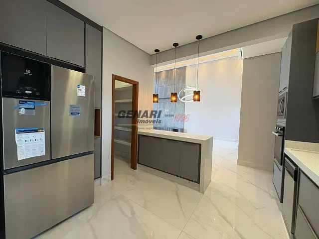 Casa com 300m² 3 quartos e 4 banheiros, à venda, no bairro Jardim Residencial Dona Maria Candida em Indaiatuba